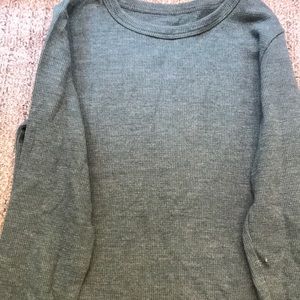 Children’s Place boys top. Size 5T.